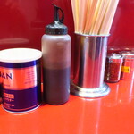 ラーメン二郎 - 卓上調味料