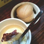 若葉 - アイス最後はもなかに挟んでいただく。