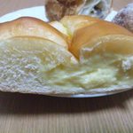 パン ドゥ ジュジュ - 2013.3. クリームパン断面