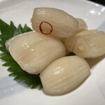 銀座 吉宗 - 自家製らっきょづけ400円、すごくよく漬かっていて酸っぱくて美味しい