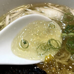 飯田商店 - リッチな煮干し出汁