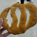 Boulangerie montagne - にがうりのフランスパン