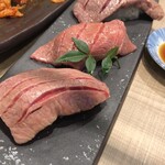 焼肉ばーる やま龍 - 