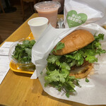 FRESHNESS BURGER - 