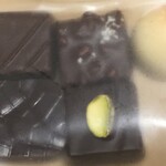 Chocolaterie&Bar ROND-POINT by Hirofumi Tanakamaru - 