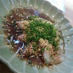 Yakumiya - かんぱち刺を胡麻醤油で