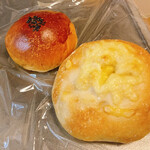 Ｂｒｅａｄ Ｃｒａｆｔ　オオウラ - こしあんパン、チーズフランス