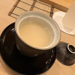 Sushi Shunsuke - 茶碗蒸し。そこにタップリの蛤が潜みます