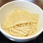 慈げん - 全粒粉が練りこまれたうどん