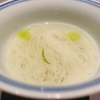 茶禅華 - ① 茶油入り玉露出汁の素麺