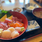 鮮魚料理　伊勢屋 - ◯特選海鮮丼¥1,738