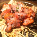 Robata Joucho Kakko - ■阿波尾鶏もも肉の藁蒸し焼き