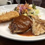 レストラン カマヘイ - 日替りランチ3種の盛合わせ¥935