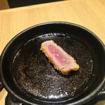 牛カツ京都勝牛 - 鉄板でお好みに追加焼きします　　この工程も楽しい♫