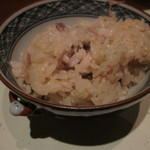 旬鮮炭火焼 獺祭 - 金目鯛の土鍋ごはん　茶碗がかわいい・・