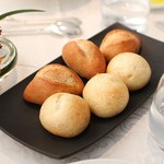 グリルうかい - パン