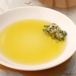 グリルうかい - オリーブオイル＆ハーブソルト