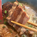 OKINAWA SOBA EIBUN - BUNBUNそば　三枚肉　ほろり