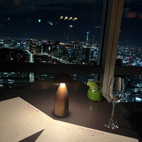 ザ タヴァン グリル＆ラウンジ - 