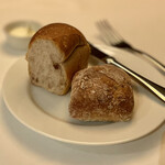 ベンジャミンステーキハウス - パン