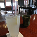 繭玉 - 自家製ジンジャーエール￥４００　生姜っ！て感じのジンジャーエールです。