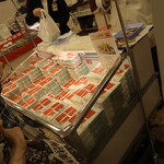 山田家 - 販売の様子