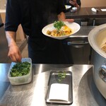 ビリヤニ大澤 - 今回は特別にパクチー乗せです