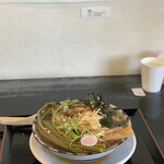 らー麺　Do・Ni・Bo - 蕨のせ〜✨✨✨