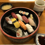 浜鮨 - ①1.5人前にぎり、しじみの味噌汁