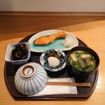 お料理ひろせ - 日替り定食(昼)、1,000円。