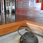 繭玉 - 上がりはなの囲炉裏