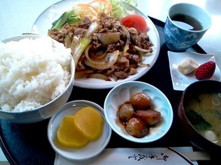 Berumi - この日のランチ(豚の生姜焼き)