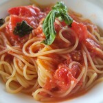 アル・ケッチァーノ  - ◆井上農場フレッシュトマトとバジルのスパゲティーニ