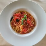 アル・ケッチァーノ  - ◆井上農場フレッシュトマトとバジルのスパゲティーニ