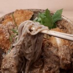 えきめんや - 麺は結構しっかりした歯応え