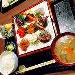 茶寮 ふ川 - 彩り惣菜九種盛り膳