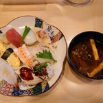 味芳 - 令和4年7月 ランチタイム
にぎり定食 800円