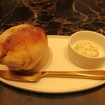 六花 - パンとバター