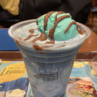 カフェ・ド・クリエ_1