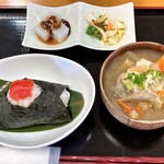 おにぎり茶屋 ちかちゃん - とん汁セット