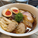 らぁ麺 紫陽花 - 特製醤油らぁ麺 1600円