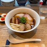 らぁ麺 紫陽花 - 特製醤油らぁ麺 1600円