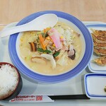 リンガーハット イトーヨーカドー湘南台店 - 長崎ちゃんぽん餃子5個セット＆ごはん