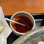 饂飩とお酒 からほり きぬ川 - 天盛り生醤油　辛み油