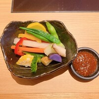 最飛び飛騨牛 しゃぶすき家 馬喰一代 名古屋WEST - 蒸し野菜　味噌がピリ辛で美味しい　by Mi~ya