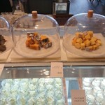 グルメ&ギャラリー タル - ガトーショコラ、はちみつパウンドケーキ、レモンパウンドケーキ