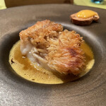 モノリス - 甘鯛のポワレ、スープドポワソン、コウイカのソテー。