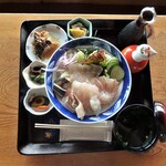 Yuuhino Mieru Oka - 海鮮丼（小鉢、漬物、汁物、コーヒー付き）￥2,080