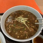 SHIOK SHIOK noodles - ブラック・ミースア・スープ