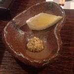 厳選地酒と本格焼酎の店 うみんちゅ - Ｈ25.03　川場五色ソーゼージ盛り合わせ【レモン・マスタード】